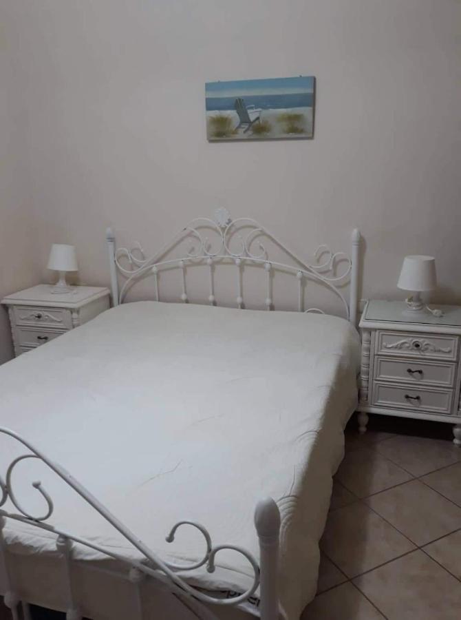 Appartement Anna à Kastrisianika Extérieur photo